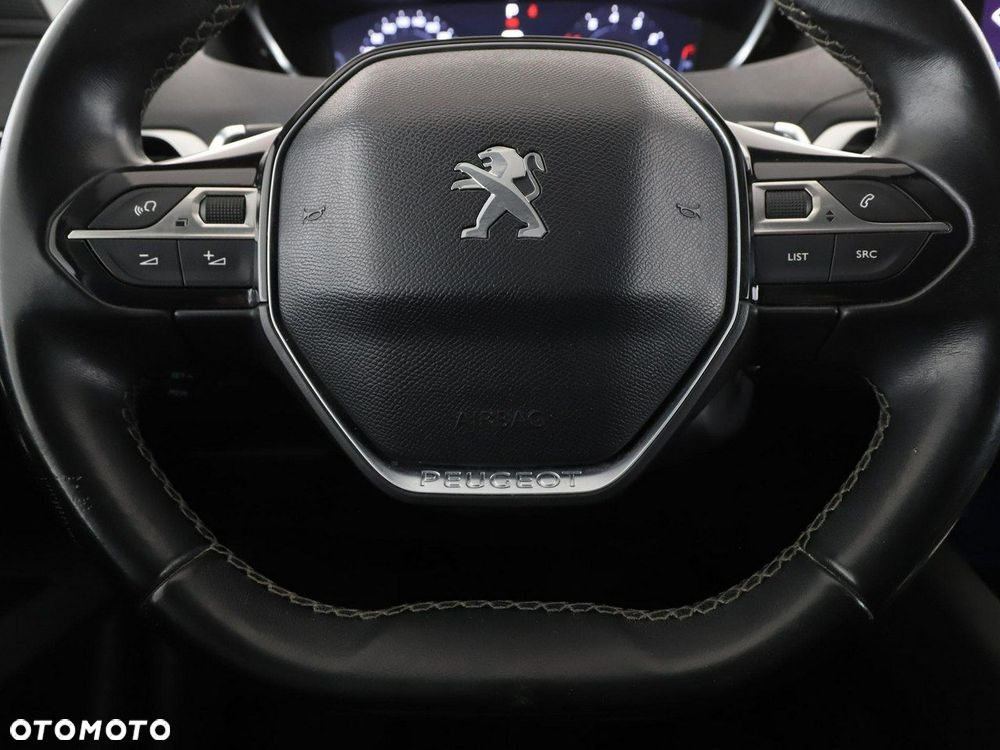 Peugeot 5008 1.2 PureTech Active S&S EAT6 - 21