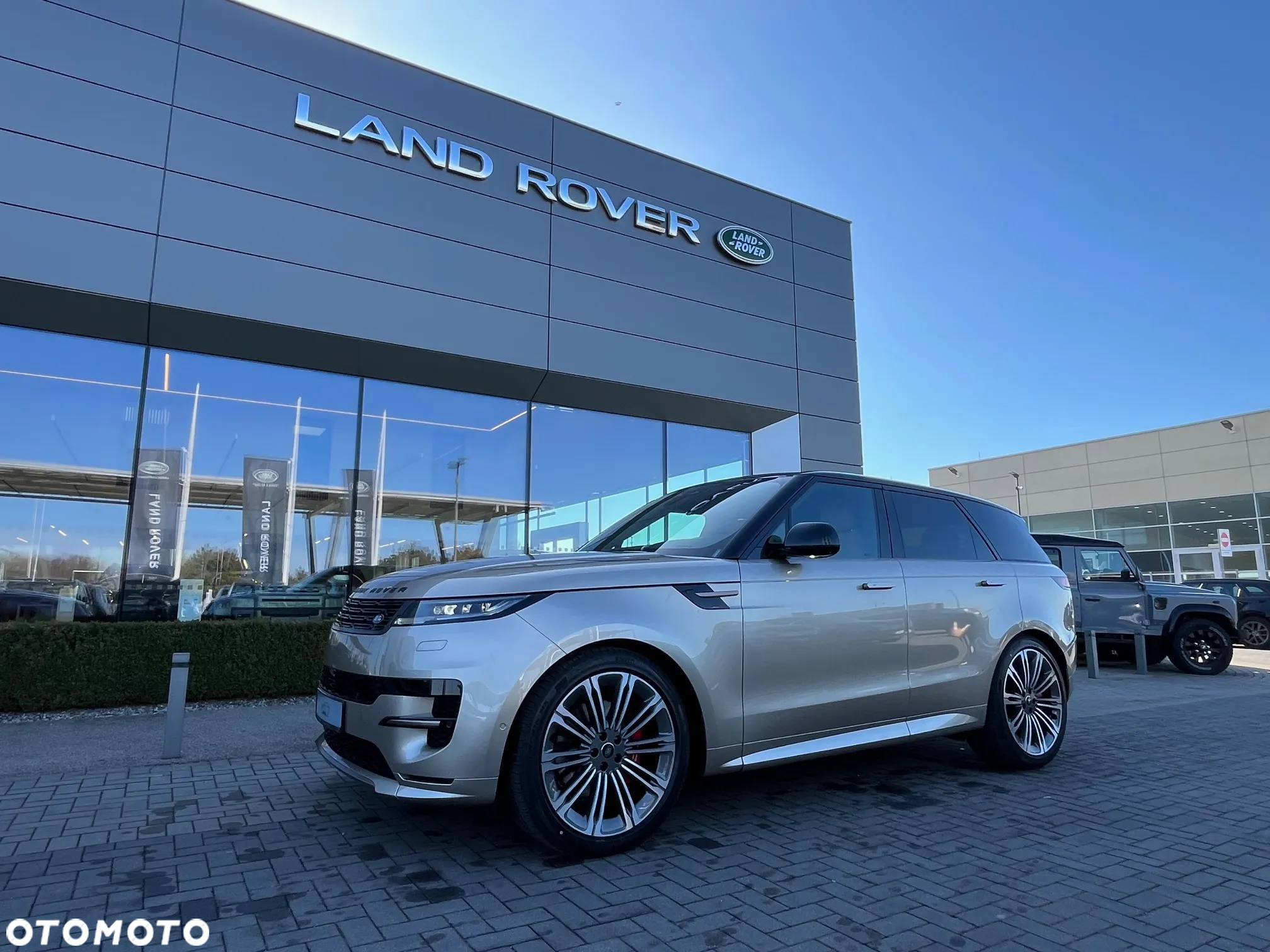 Land Rover Range Rover Sport - 11
