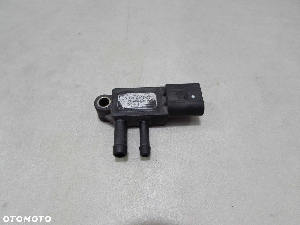 MITSUBISHI CANTER FUSO 7C15 3.0 E6 IVECO 17R CZUJNIK CISNIENIA DOLOTOWEGO ME555560 13-21 - 1