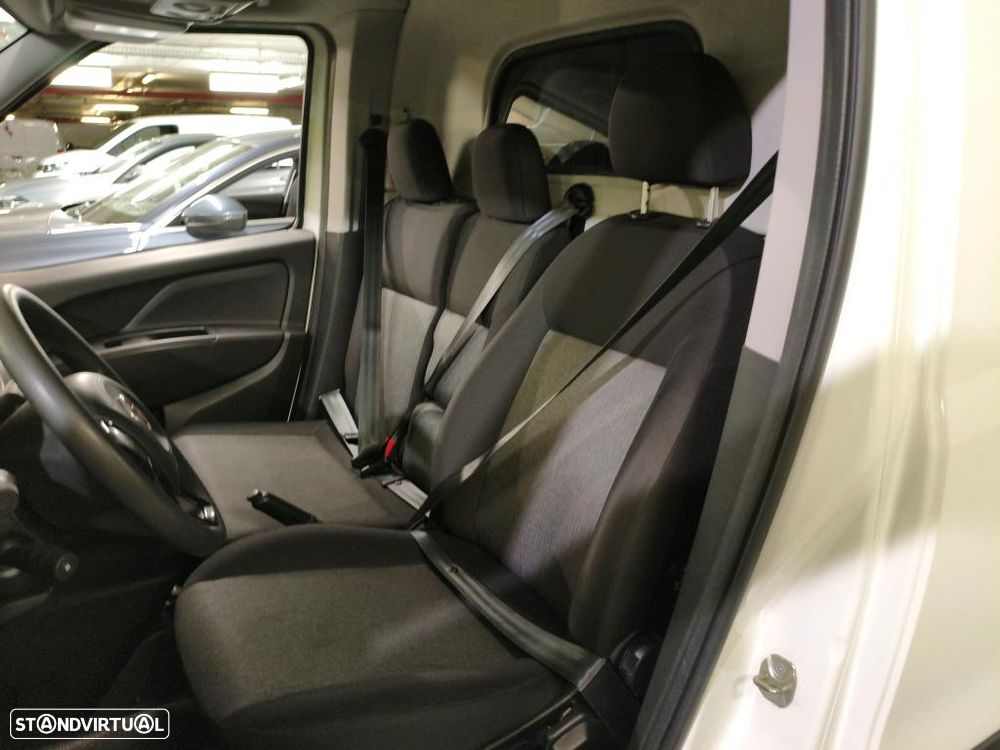 Fiat DOBLO CARGO 1.6 MJ SX 3L - 5