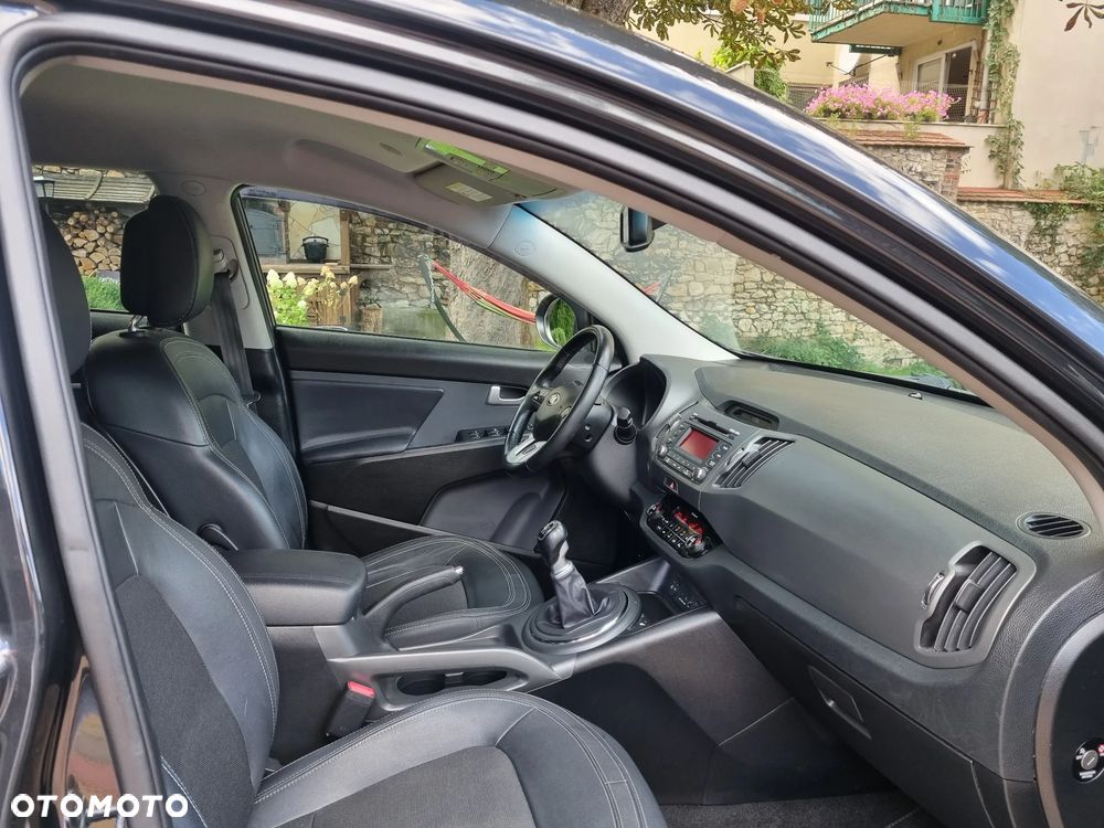 Kia Sportage 1.6 GDI 2WD Dream-Team Edition - 30