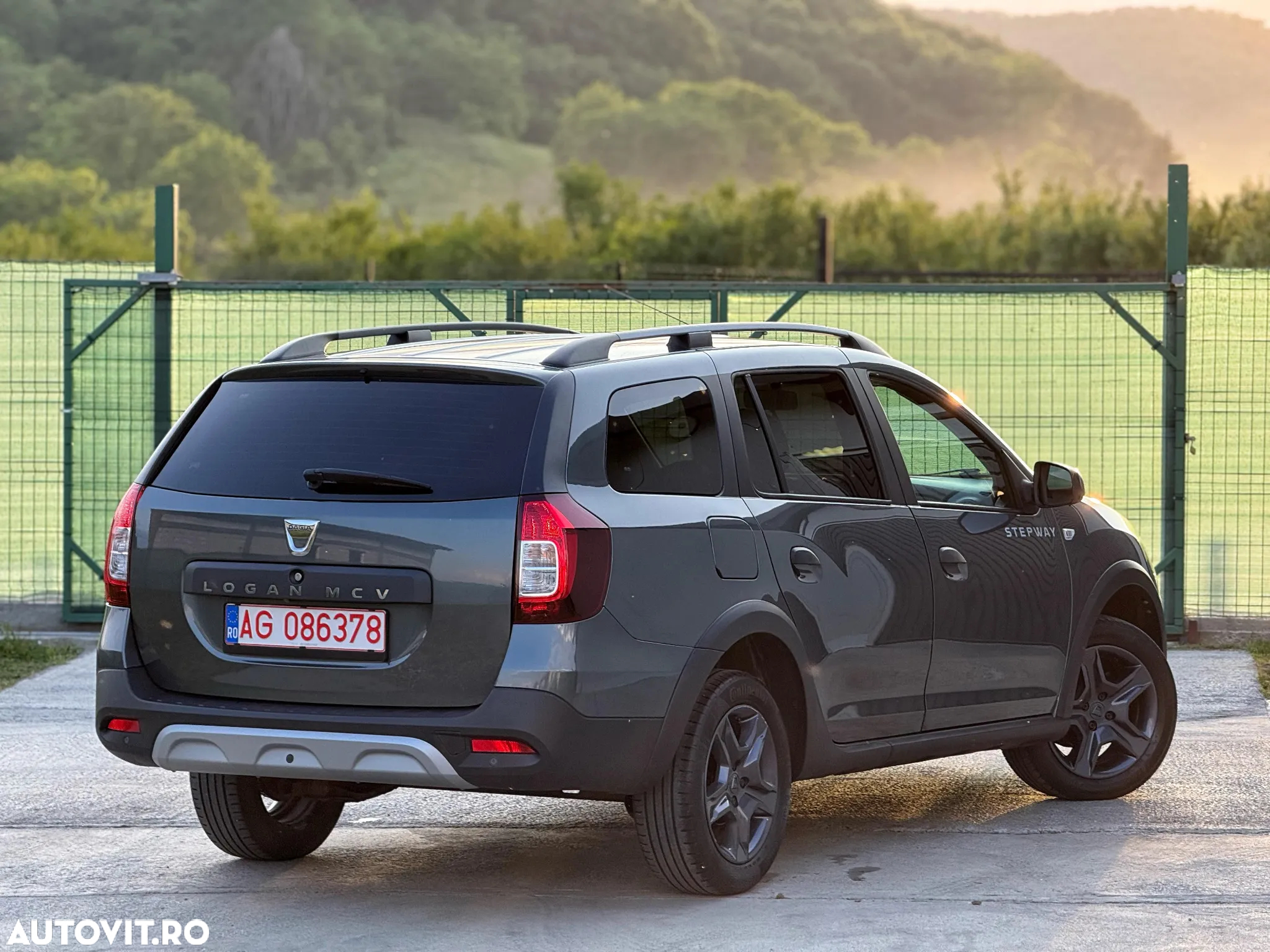 Dacia Logan Stepway MCV 0.9 TCe Prestige - 4