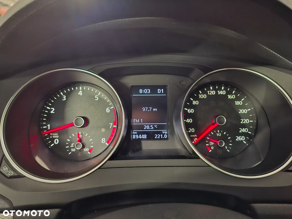 Volkswagen Jetta - 15