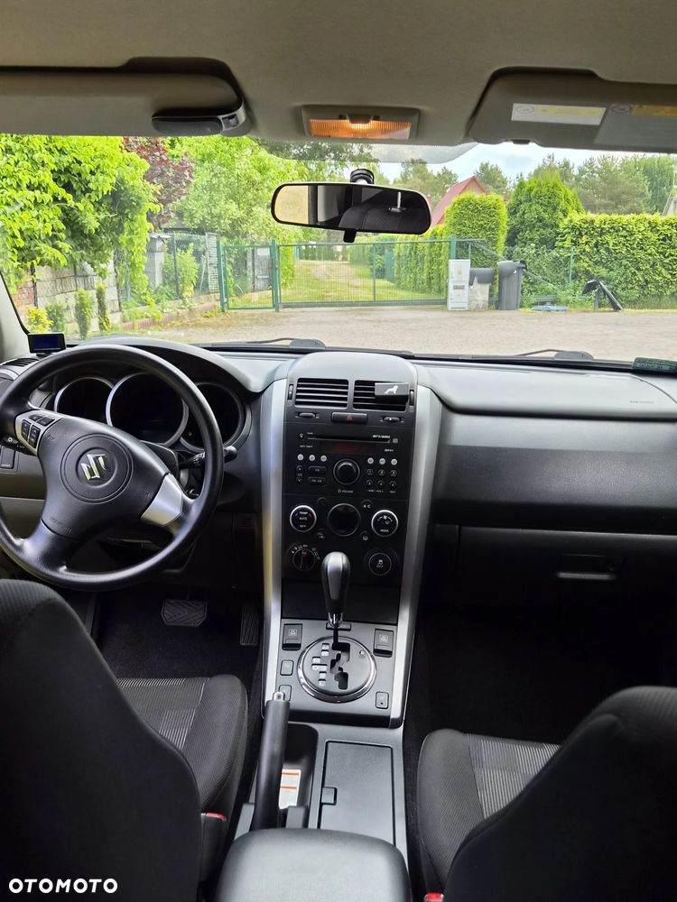 Suzuki Grand Vitara - 11