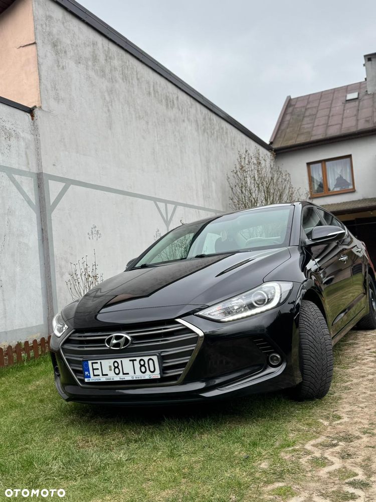 Hyundai Elantra 1.6 Comfort - 34