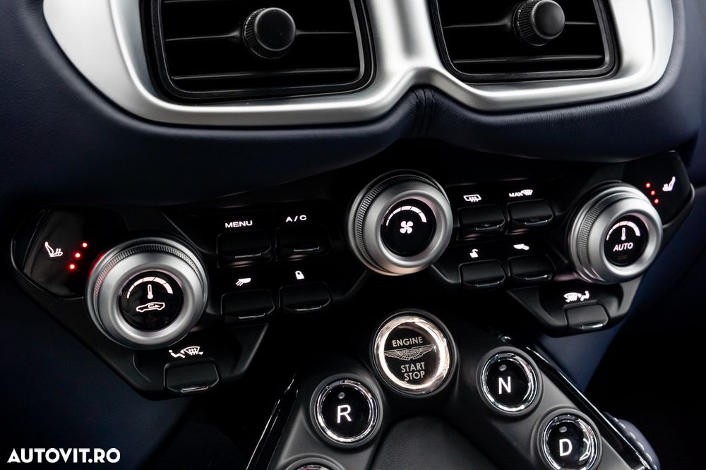 Aston Martin V8 Vantage Standard - 36