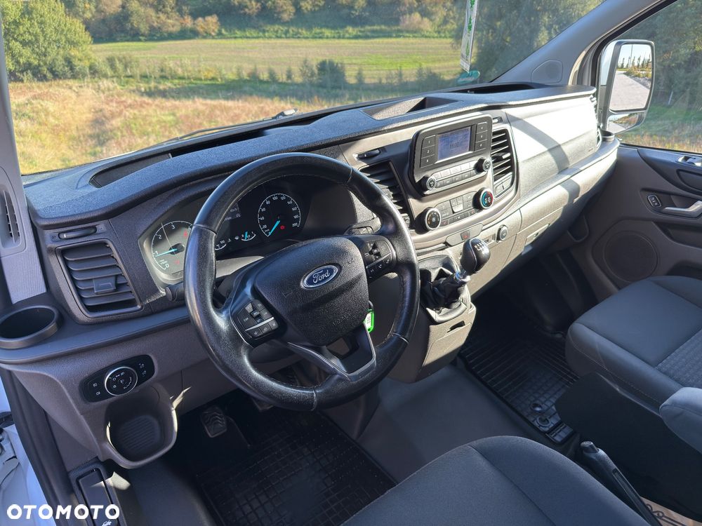 Ford Transit Custom - 13