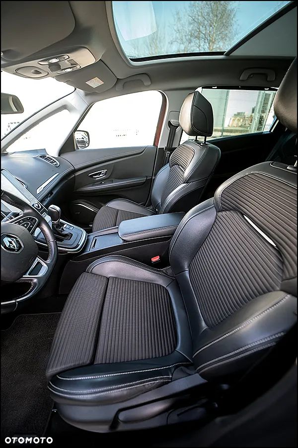 Renault Grand Scenic Gr 1.3 TCe FAP Intens EDC - 19