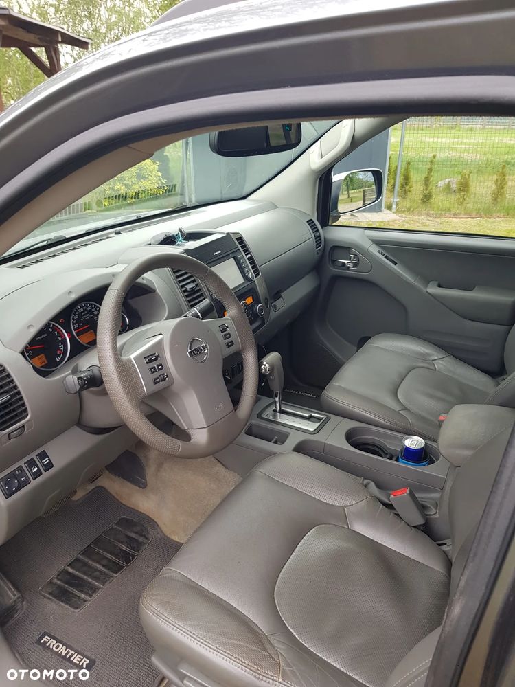 Nissan Frontier - 8