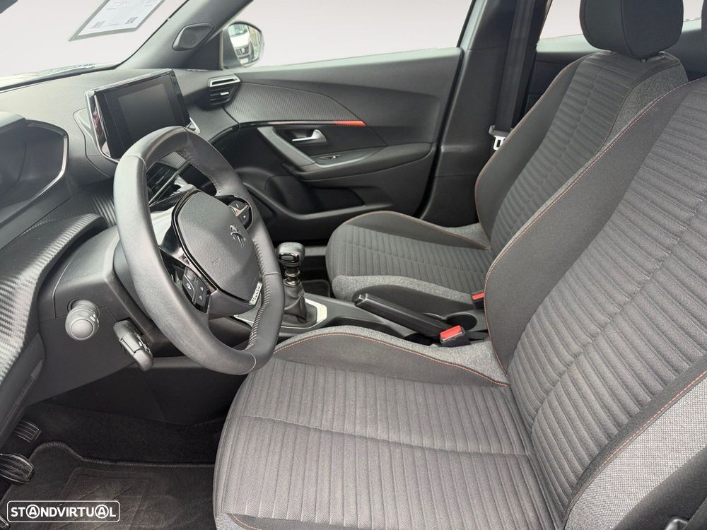 Peugeot 2008 1.2 PureTech Active Pack - 9