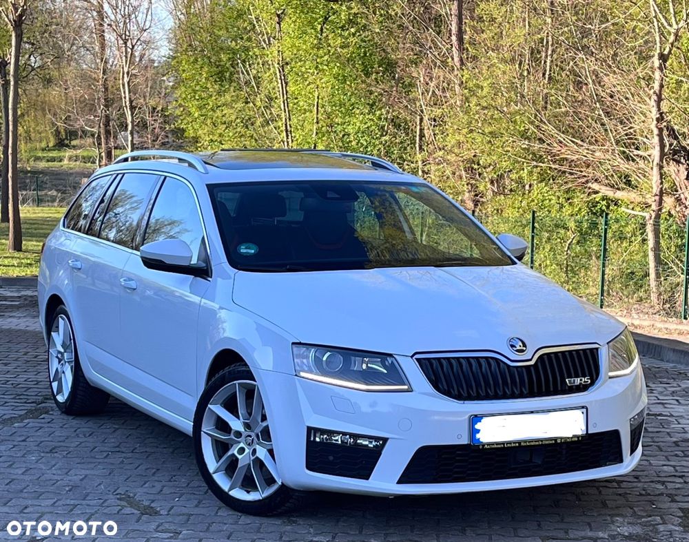 Skoda Octavia 2.0 TDI DSG RS - 1
