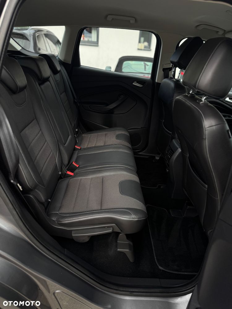 Ford Kuga 2.0 TDCi 4WD Titanium - 28