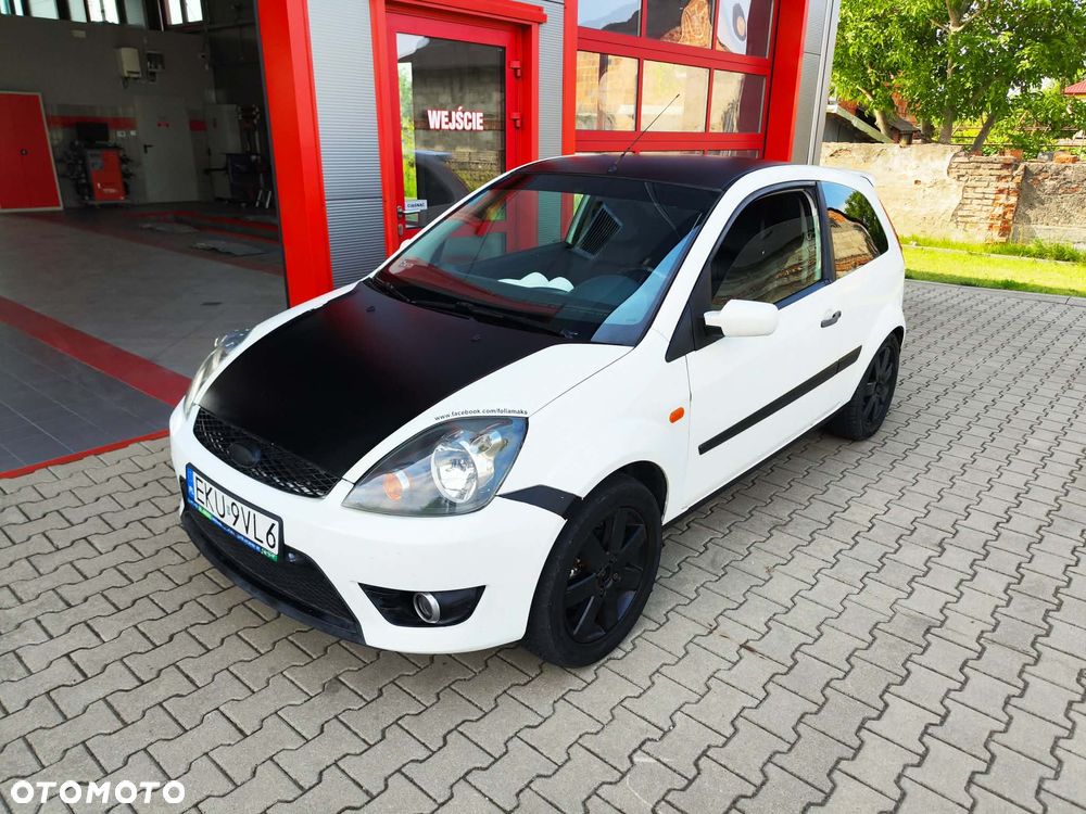 Ford Fiesta 1.3 Ambiente - 5