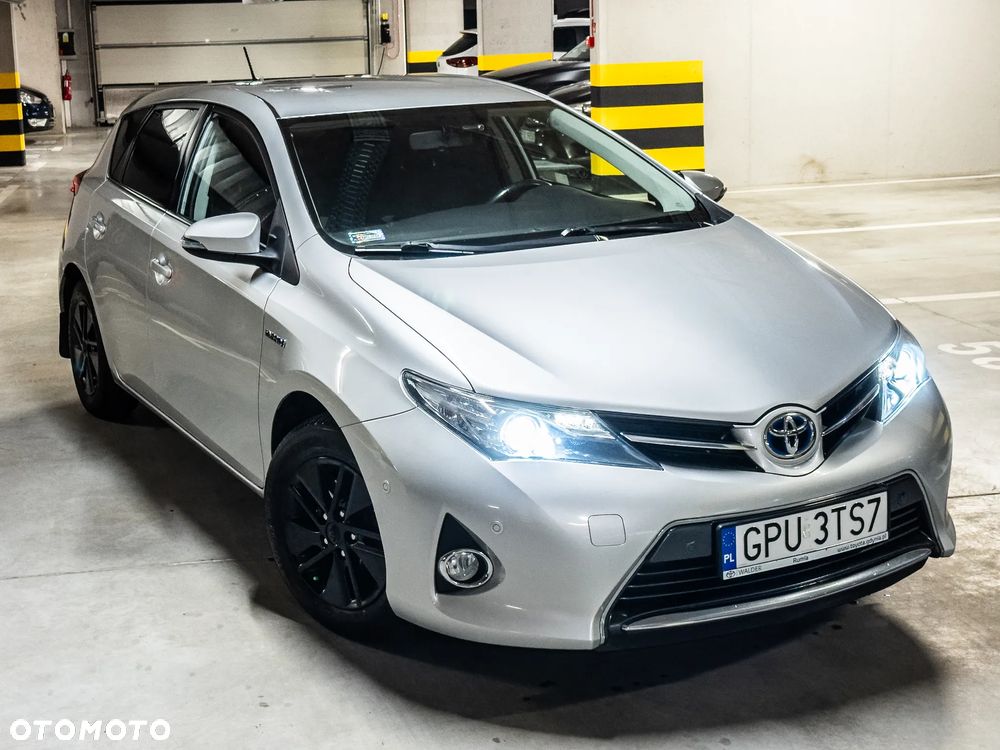 Toyota Auris - 1