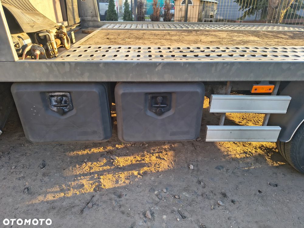 Mercedes-Benz Sprinter - 18