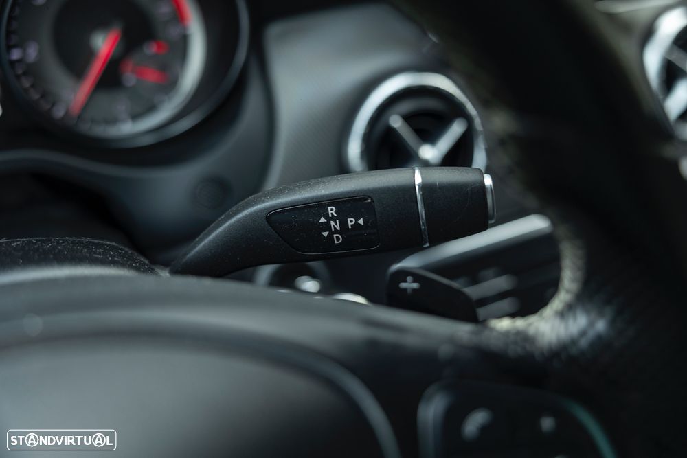 Mercedes-Benz CLA 180 d Shooting Brake Urban Aut. - 10