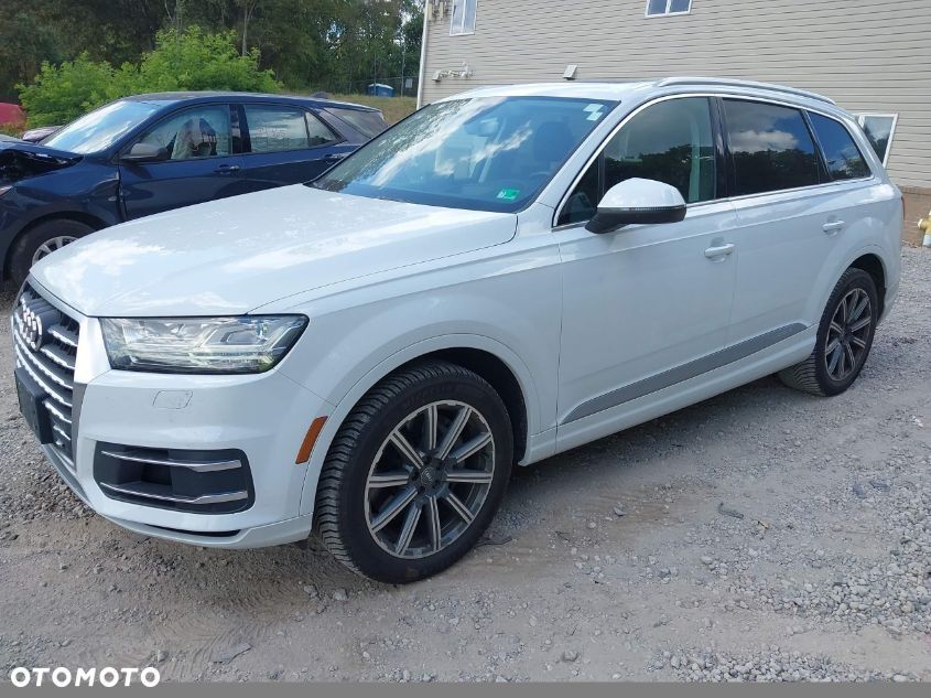 Audi Q7 - 1