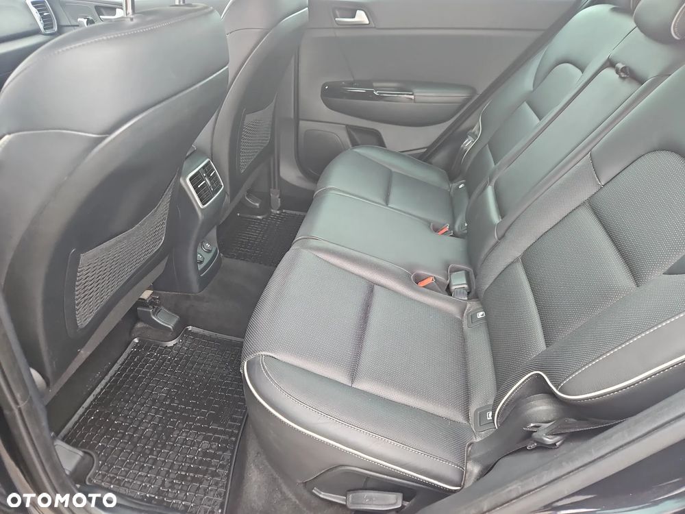 Kia Sportage 1.6 T-GDI Business Line 4WD - 17
