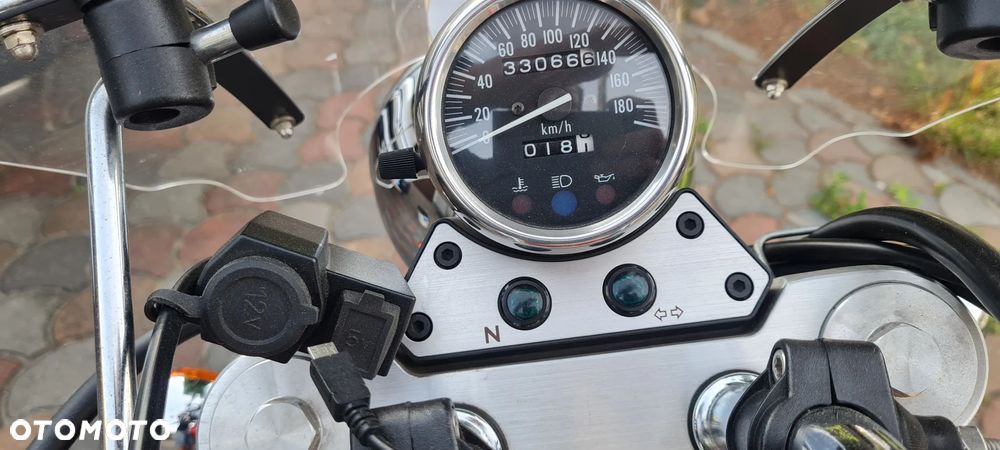Suzuki VZ - 8