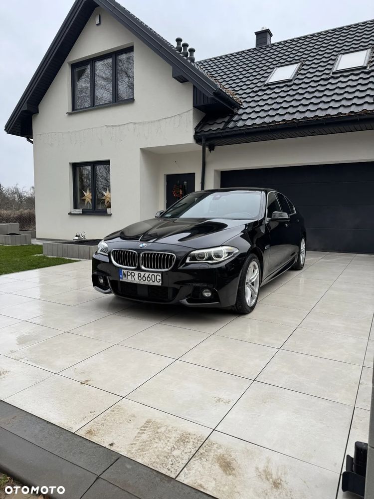 BMW Seria 5 525d xDrive - 11