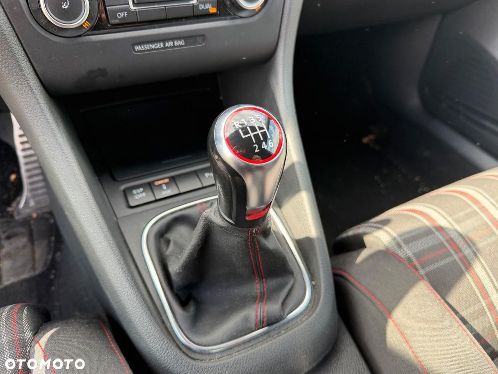 Volkswagen Golf 2.0 GTI - 20