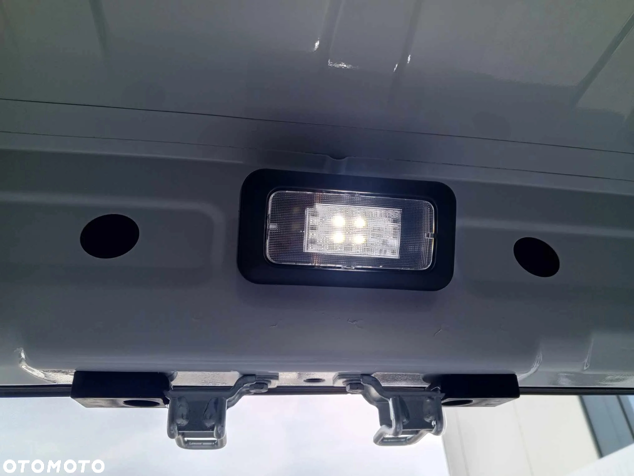 Iveco Daily 35S18HA8V MY24 - 9