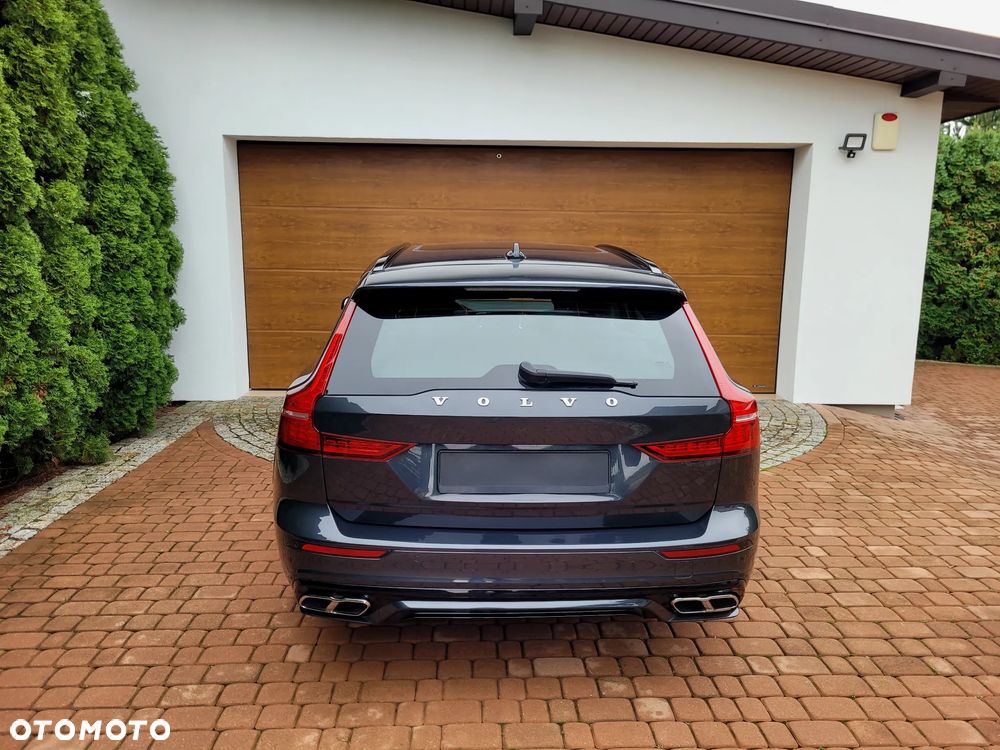 Volvo V60 T4 R-Design - 8