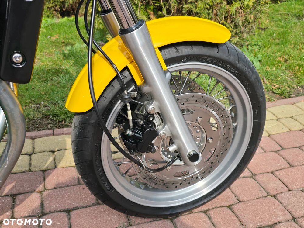 Triumph Thunderbird - 18