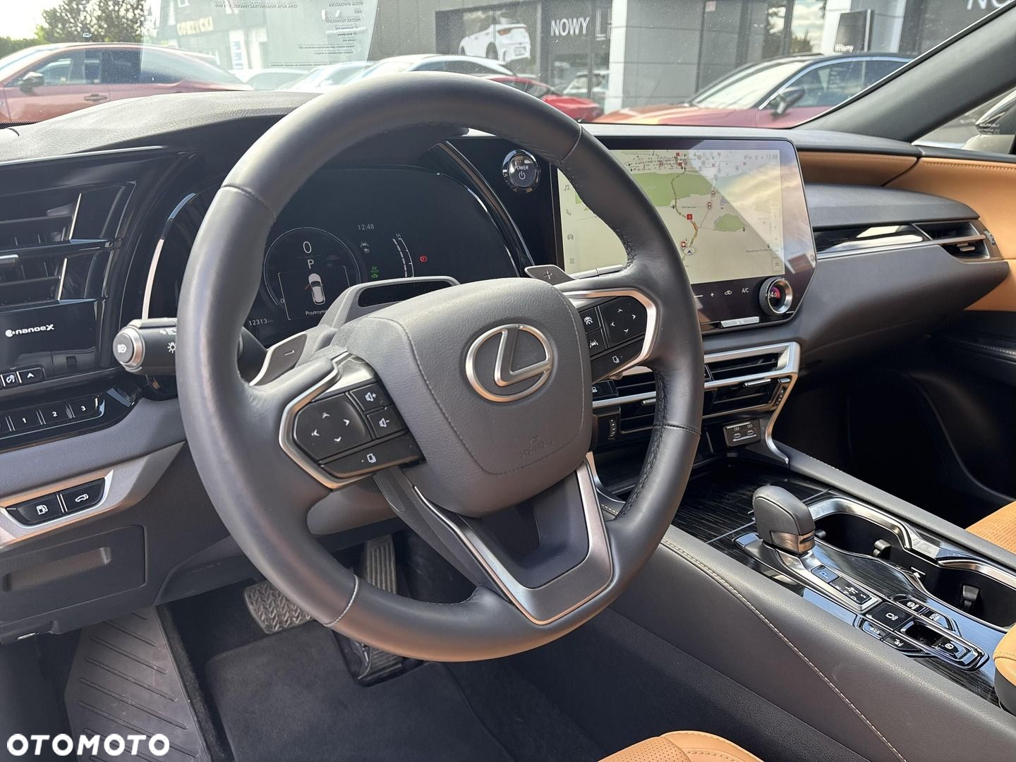 Lexus RX 450h+ F Sport Design - 12