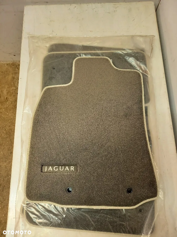 Jaguar XJ X351 351 AW93 BW93 SWB dywanik wykladziny dywaniki NOWE OEM