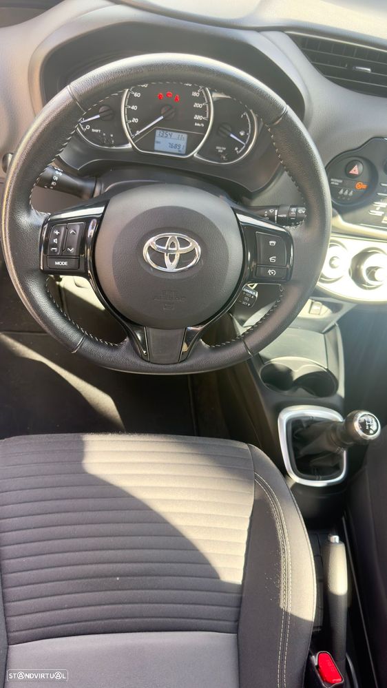 Toyota Yaris 1.0 VVT-i Y20 Club - 12