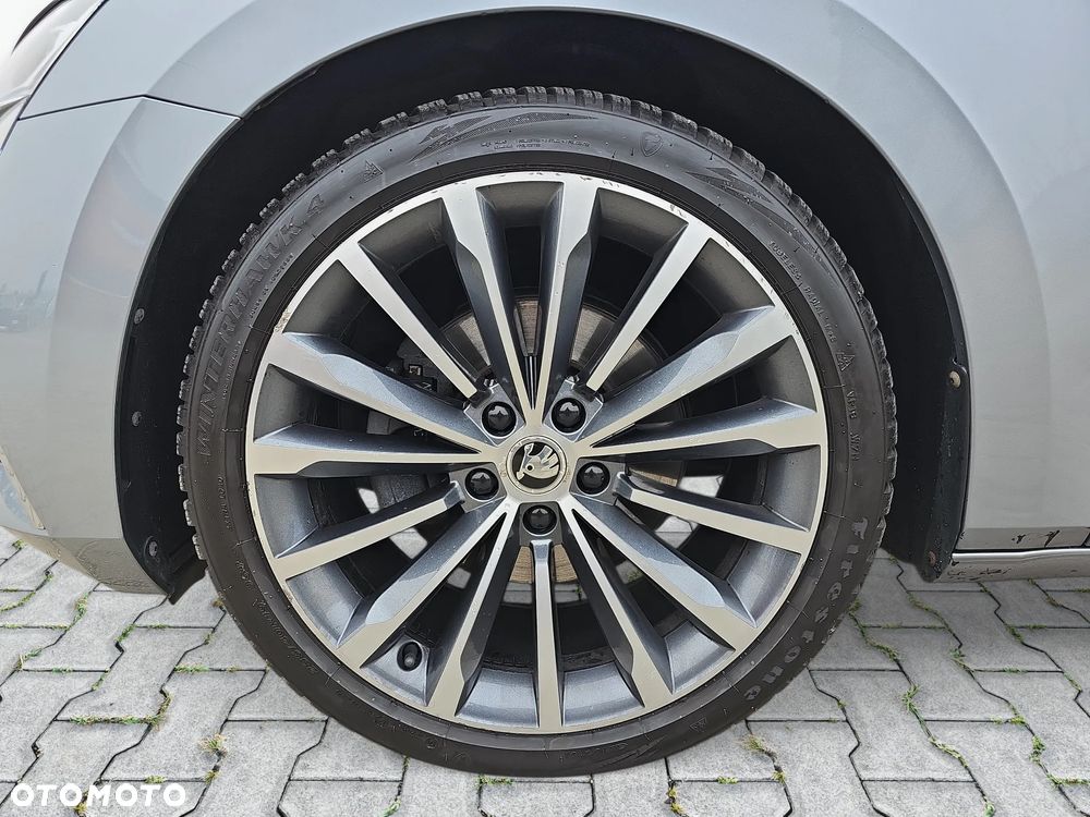Skoda Superb 2.0 TSI L&K DSG - 14