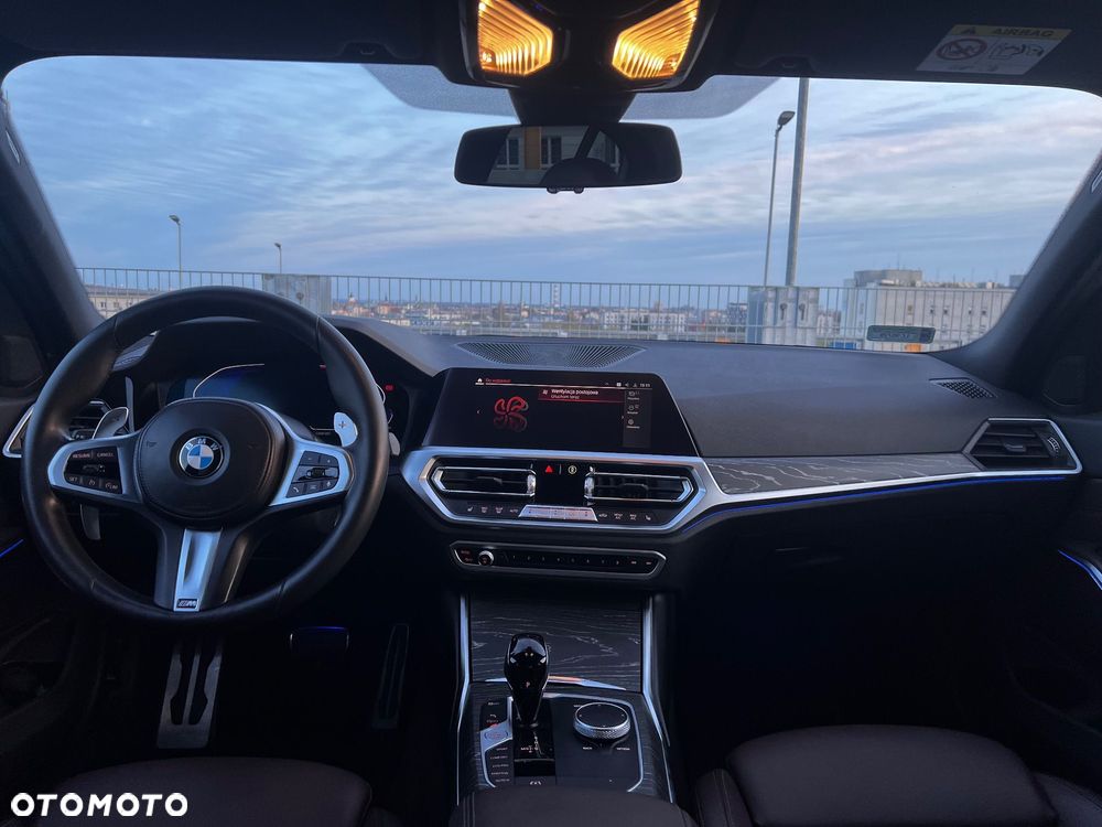 BMW Seria 3 330i xDrive M Sport sport - 16