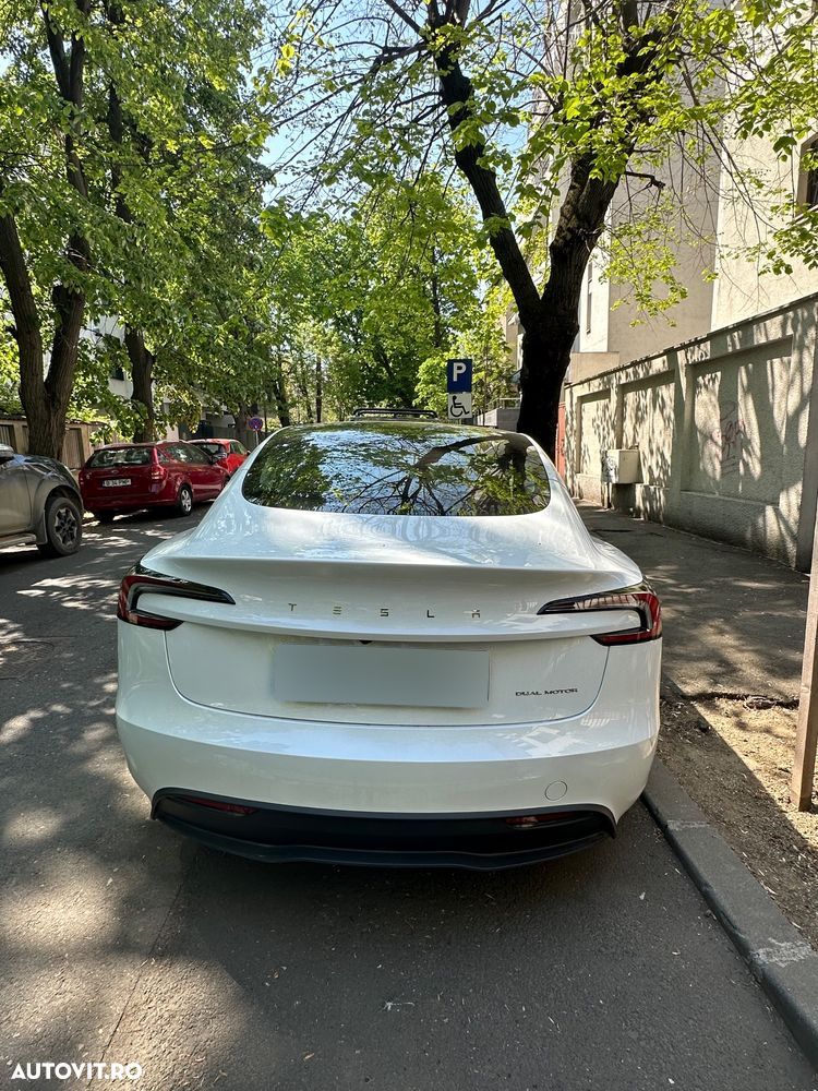 Tesla Model 3 Long Range - 7