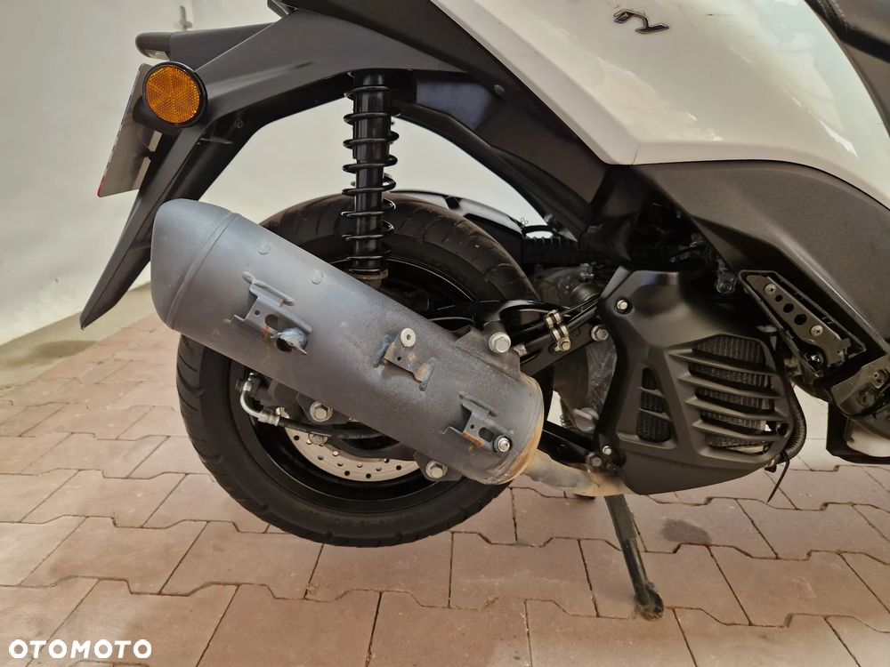 Yamaha Tricity - 17