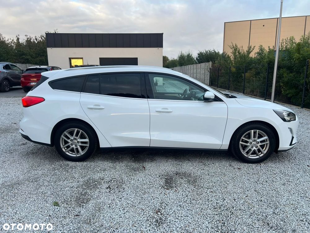 Ford Focus Turnier 2.0 EcoBlue Start-Stopp-System TITANIUM - 13
