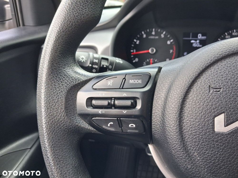 Kia Rio - 16