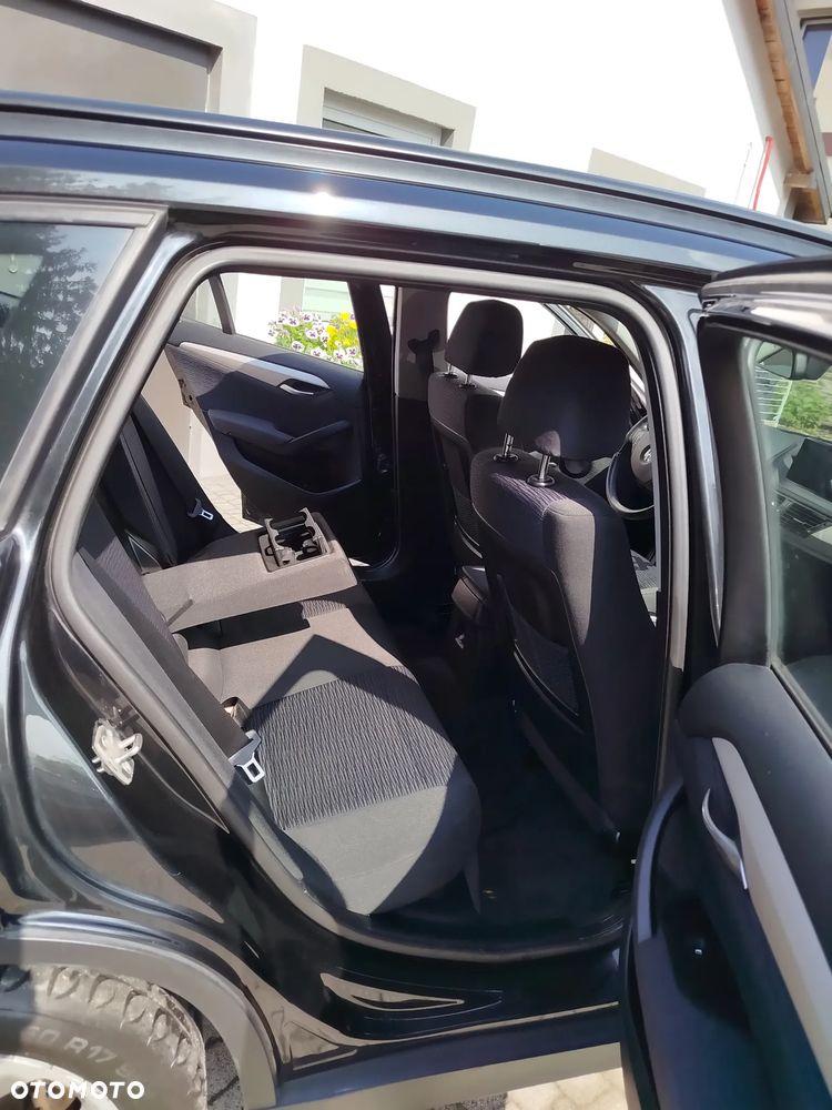 BMW X1 sDrive18i xLine - 10