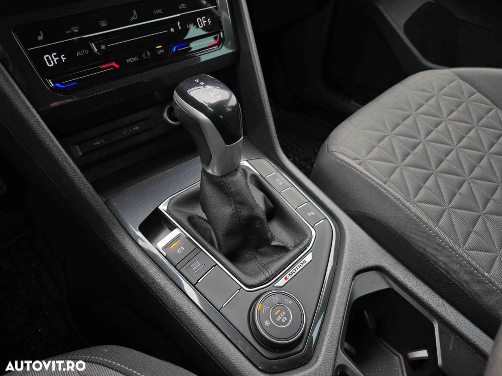 Volkswagen Tiguan - 13