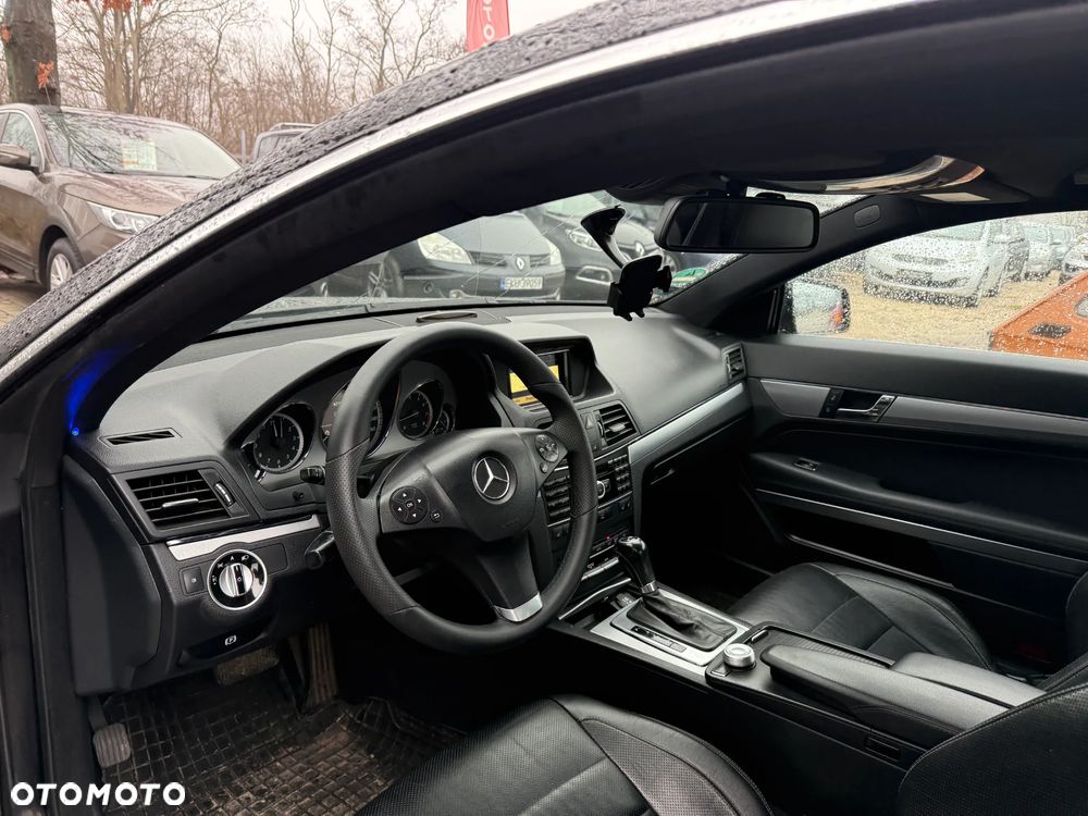 Mercedes-Benz Klasa E - 23