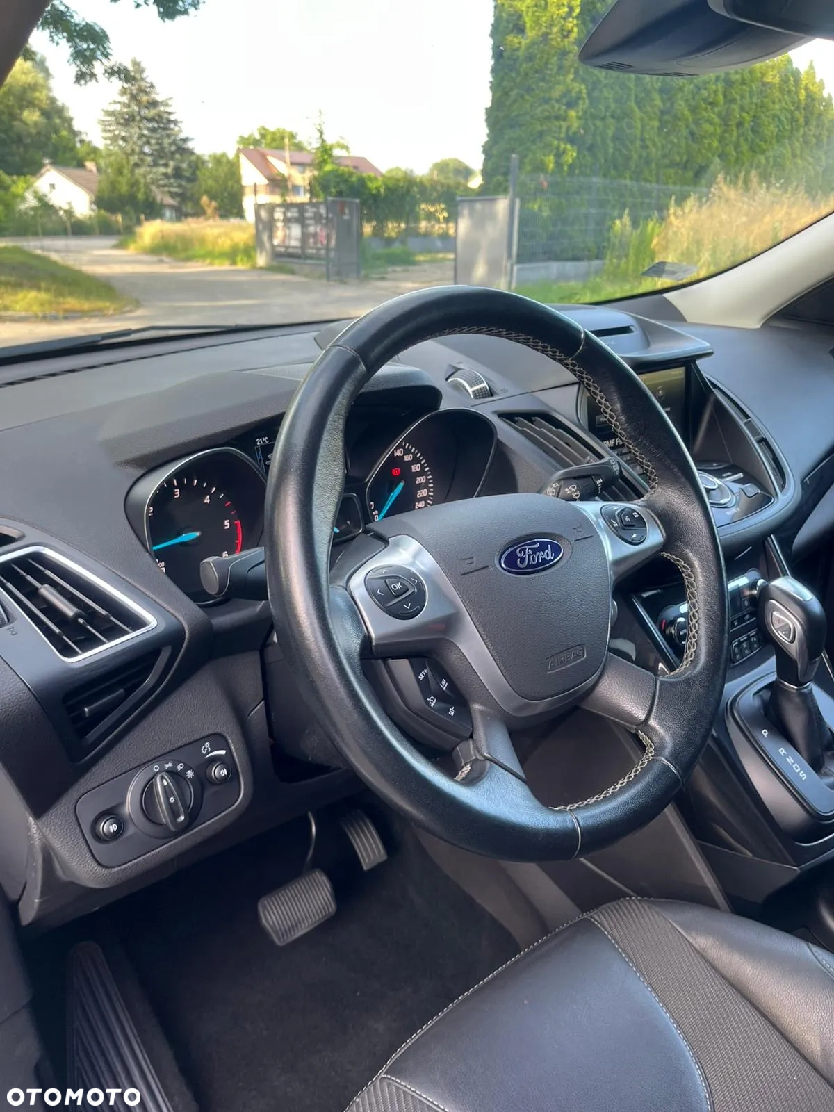 Ford Kuga - 8