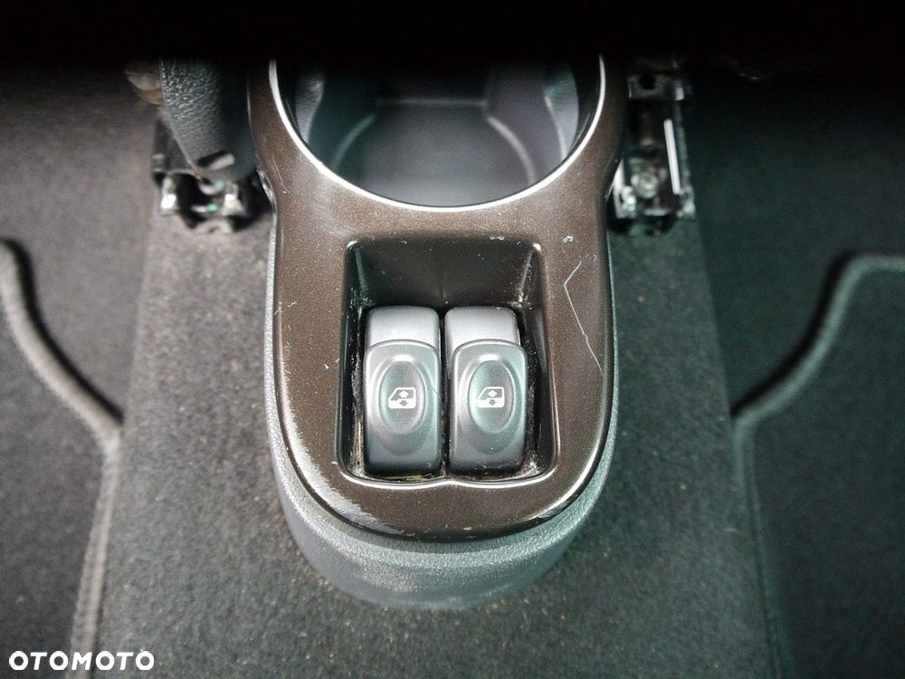 Dacia Duster 1.6 - 26