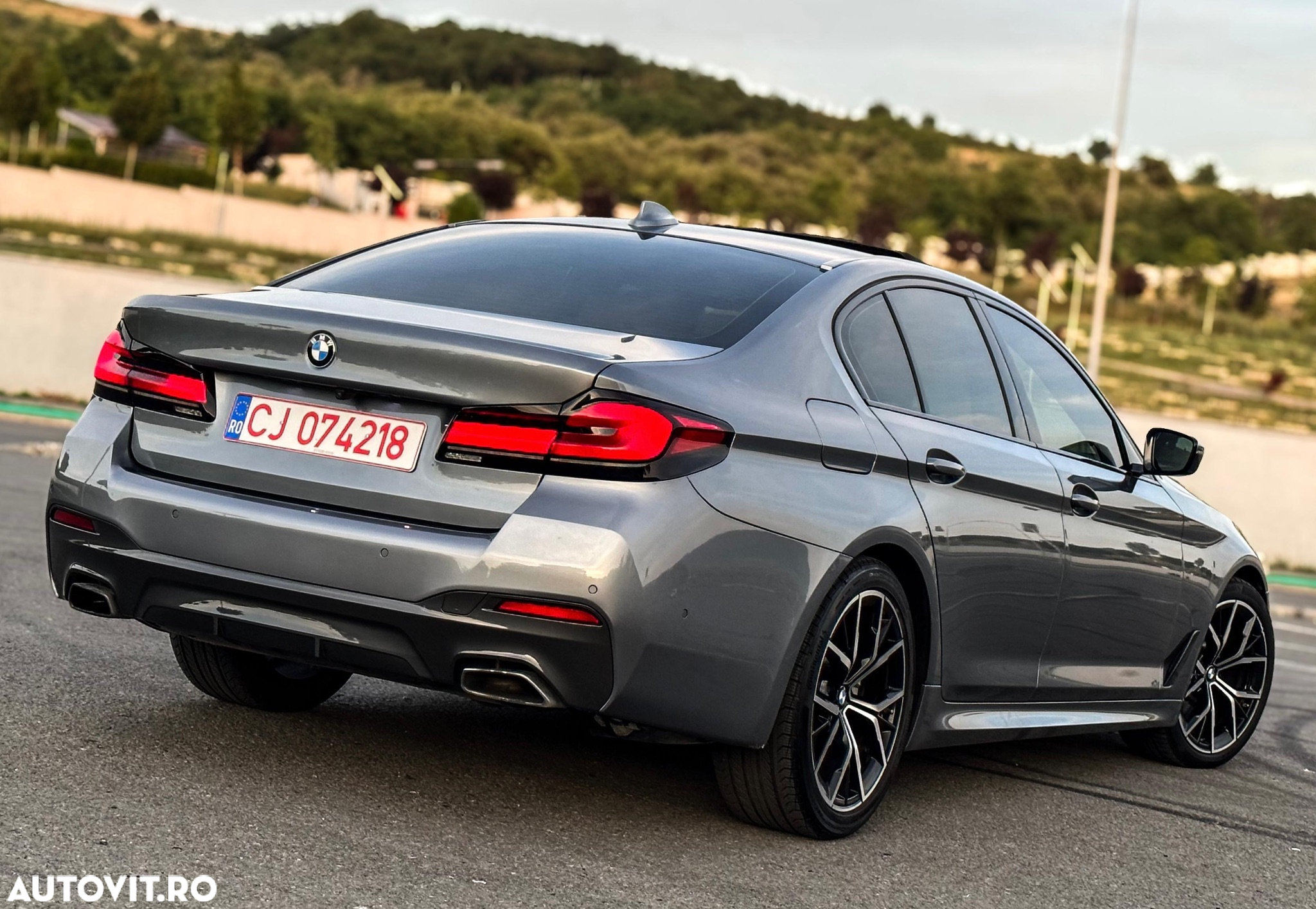 BMW Seria 5 530i xDrive Aut. M Sport Edition - 16