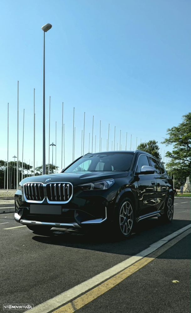 BMW iX1 xDrive30 xLine - 3