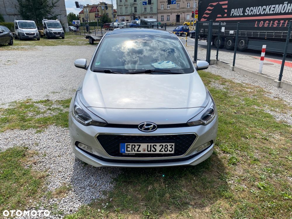 Hyundai i20 1.4 YES Gold - 20