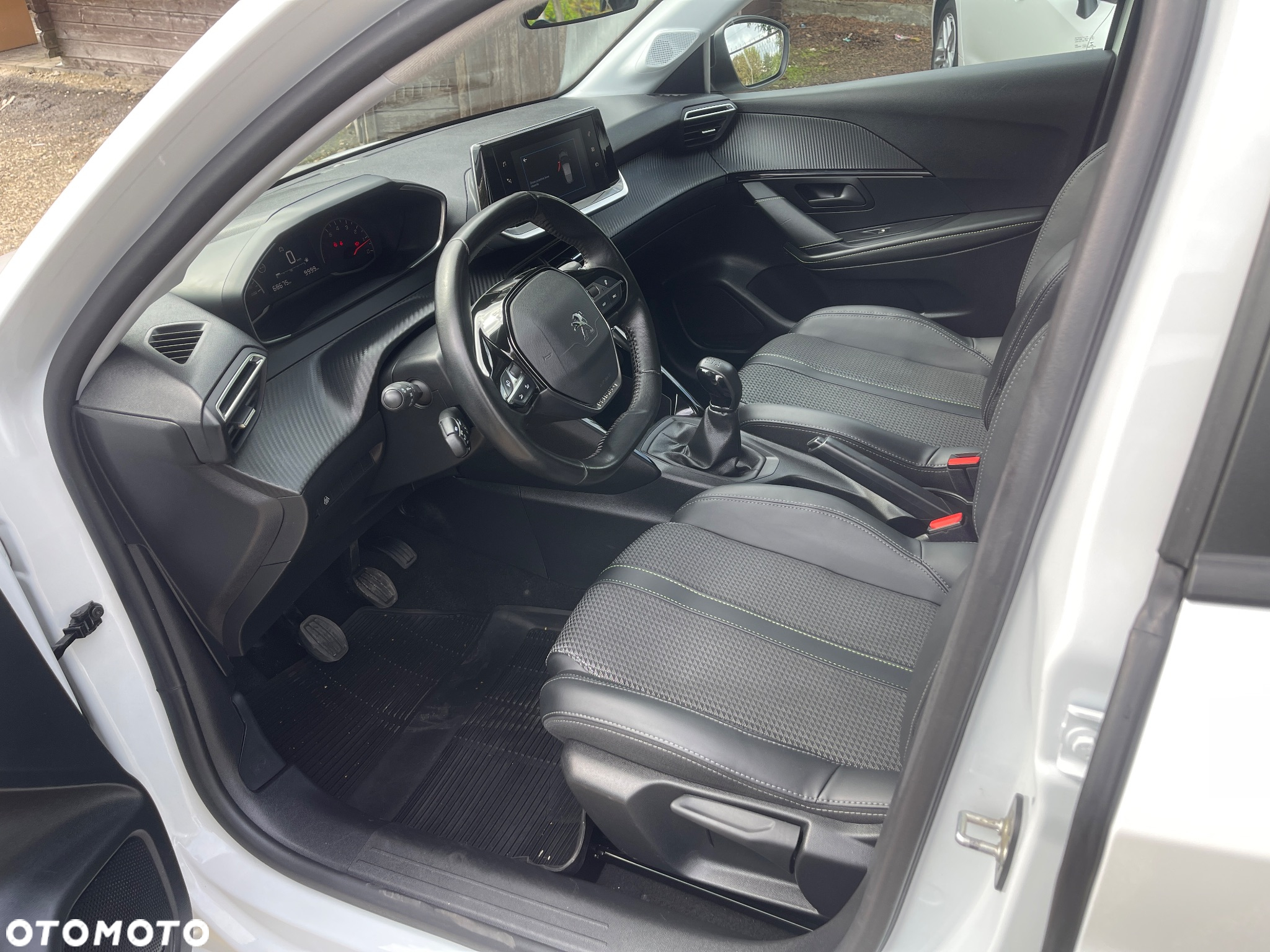 Peugeot 208 1.2 PureTech Style S&S - 17