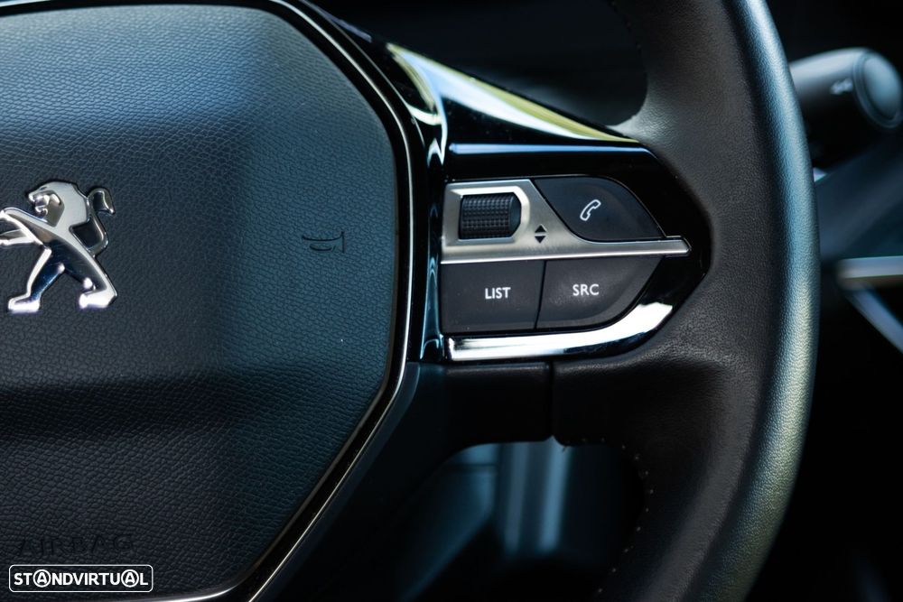 Peugeot 2008 1.2 PureTech Allure Pack - 33