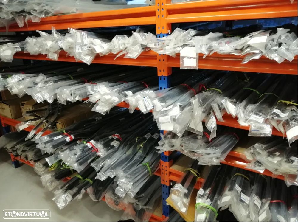 Raspador exterior de vidro porta Toyota Hilux KUN25 4P 2005 a 2015