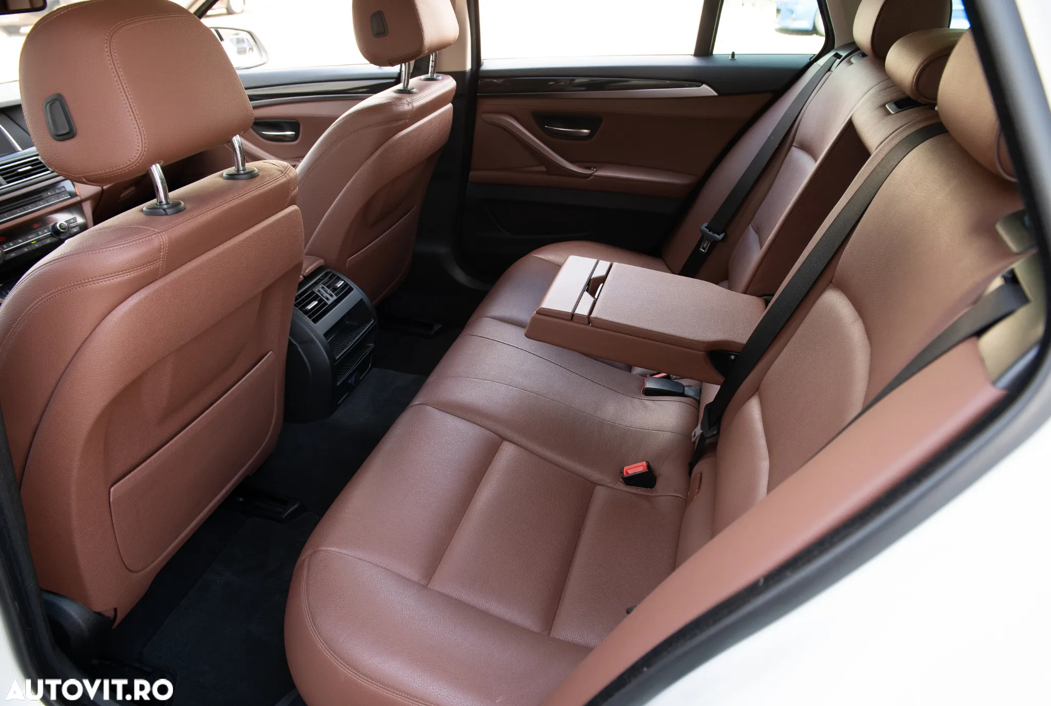 BMW Seria 5 525d Touring Aut. - 6