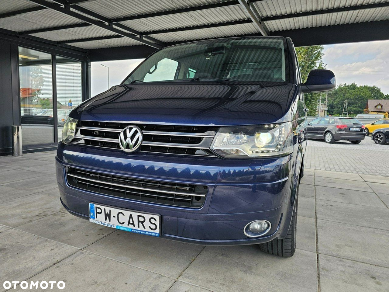 Volkswagen Multivan - 7